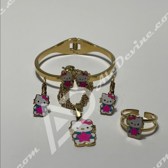 Kids Hello Kitty Set - Picture 2 of 5